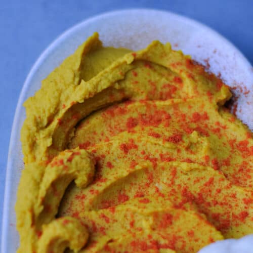 Golden lemony weight loss hummus