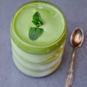 green ayran with wild garlic and mint (spring edition)