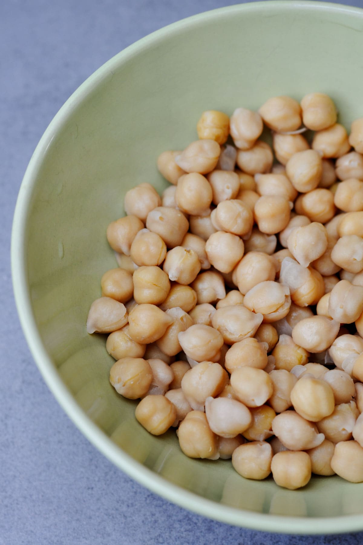 Cooked chickpeas in a bowl