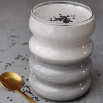 Black sesame latte